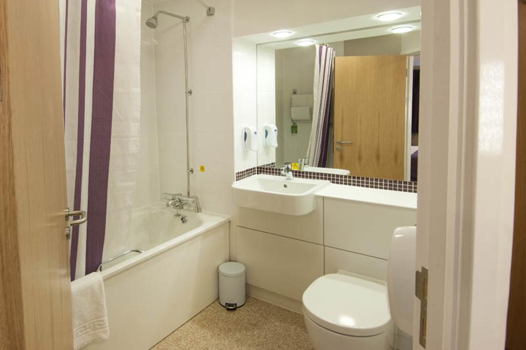 Premier Inn Southampton Airport North Stoneham Ruang foto